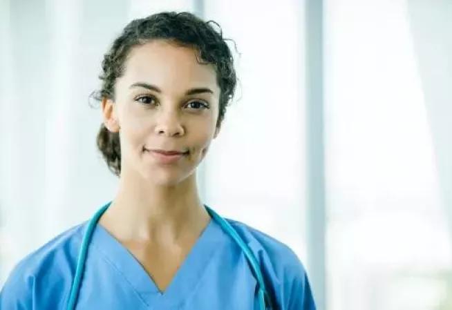 infirmière qui sourit