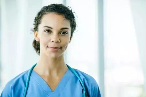 infirmière qui sourit